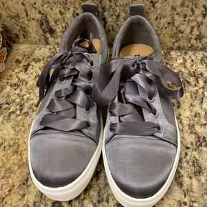 Dirty laundry shoes size 7.5 , brand new